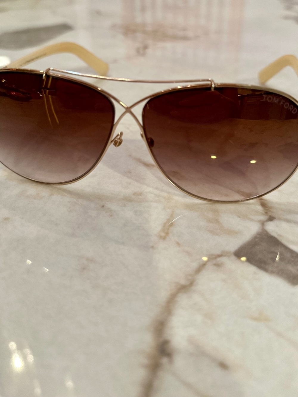 Tom Ford aviator sunglasses with gold frame and brown gradient lenses #luxury #d